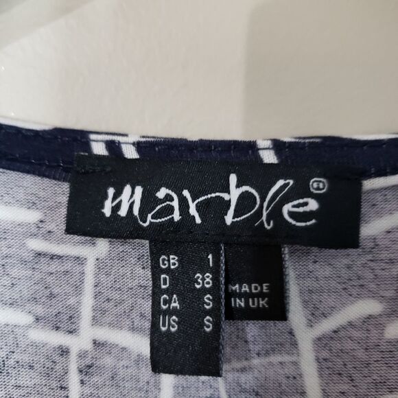 Marble 3/4 Sleeve NWOT Oversized Blue White Print Cold Shoulder Tunic Top - Picture 3 of 12